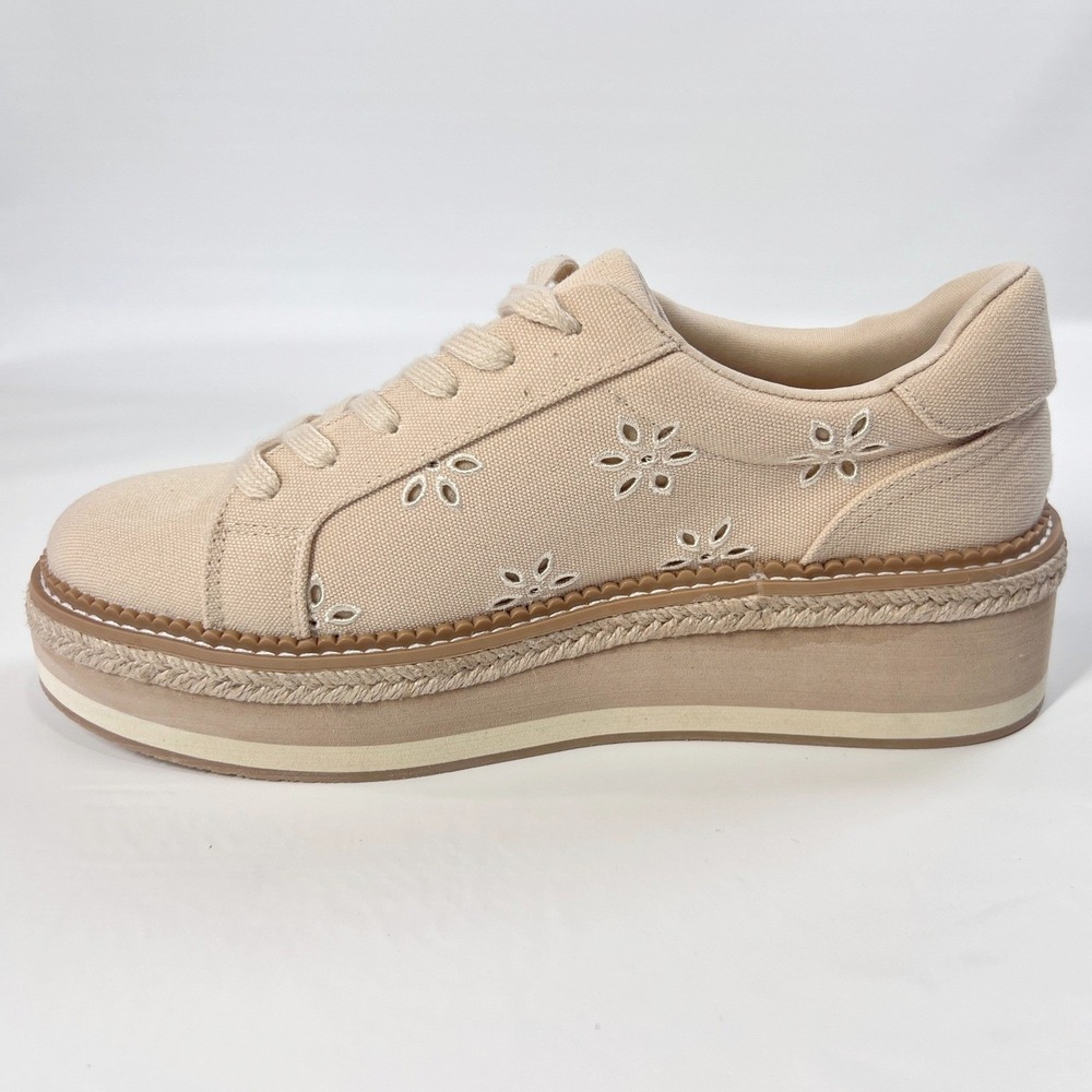DV Dolce Vita Bliss Platform Sneakers Womens 8.5 Beige Floral Eyelet Boho Chunky - Picture 6 of 9